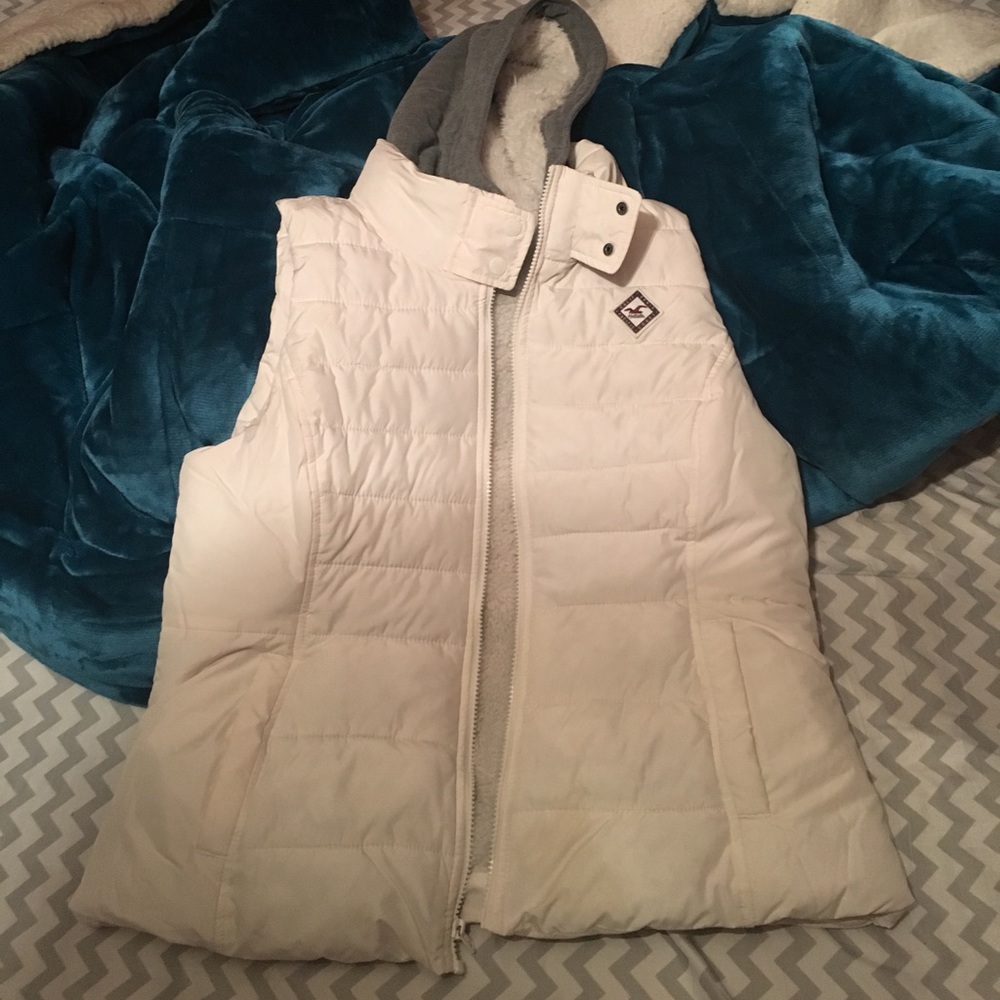Hollister Vest