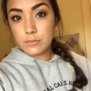 Meet your Posher, Karine