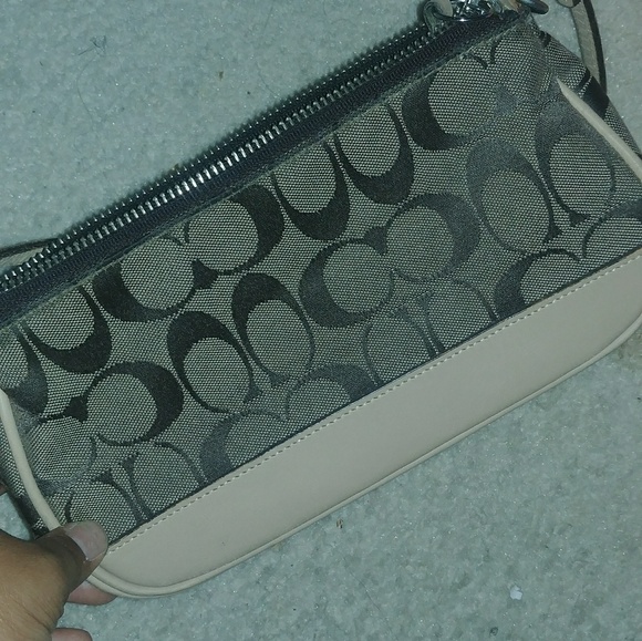 Coach purse - Picture 1 of 2