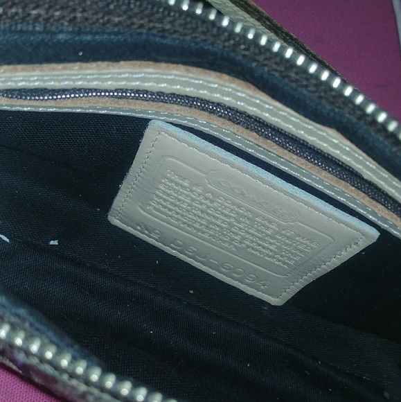 Coach purse - Picture 2 of 2