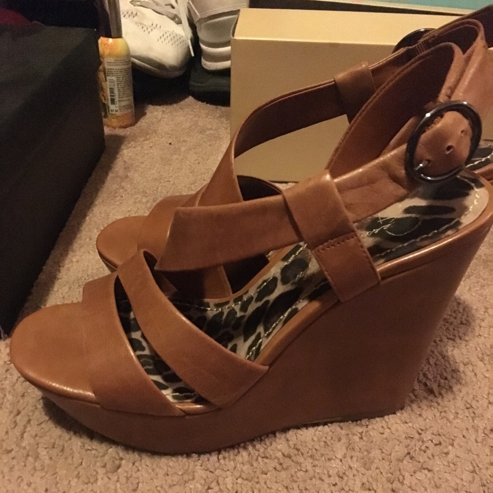 Jessica Simpson wedges