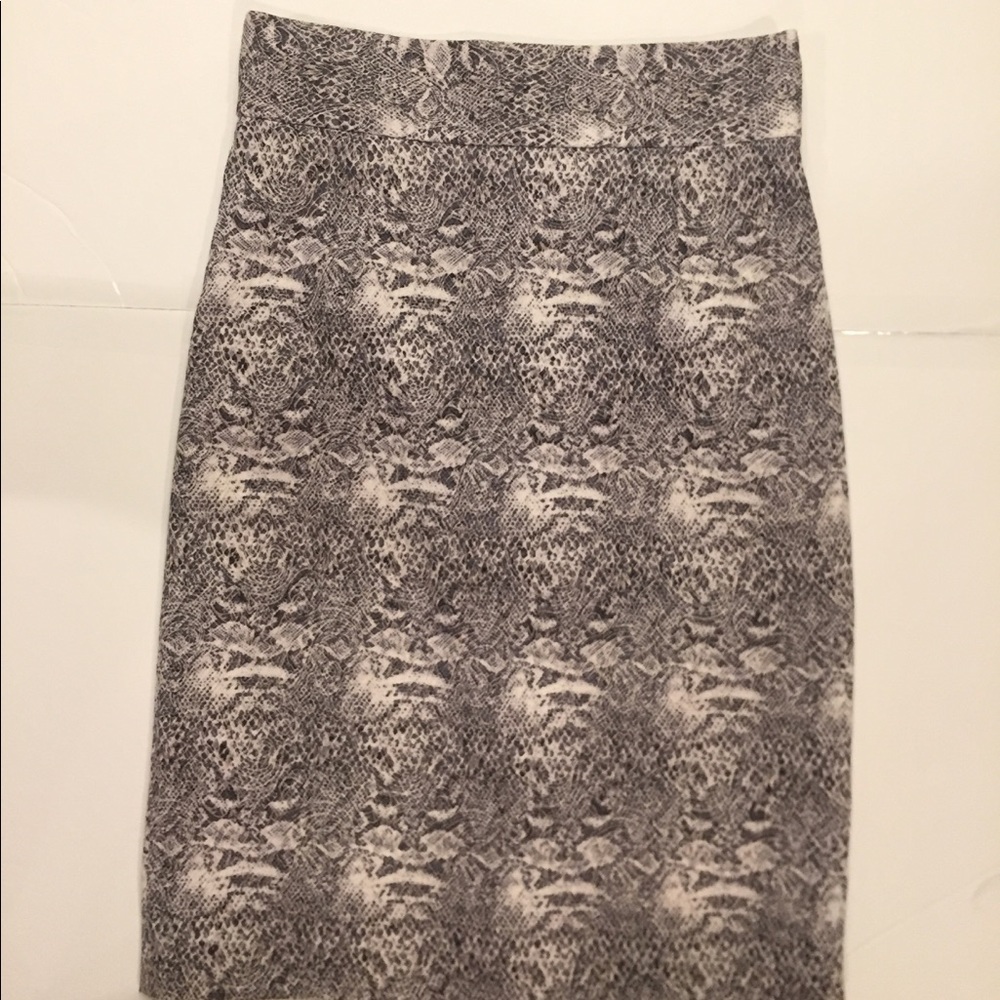 Snake pattern skirt
