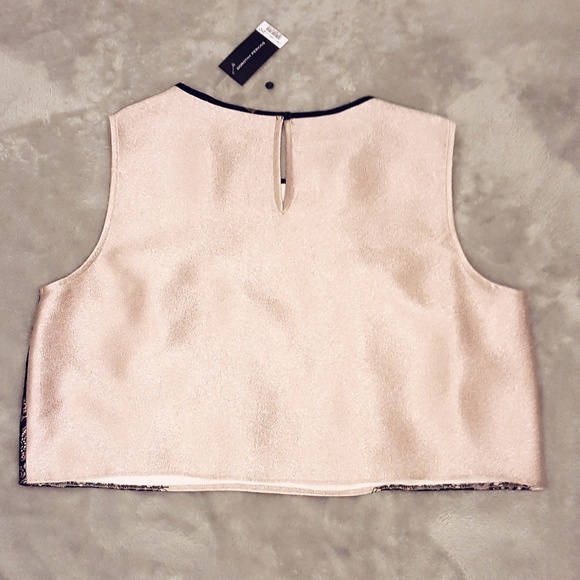 Dorothy Perkins Lace Crop Top - Picture 2 of 3