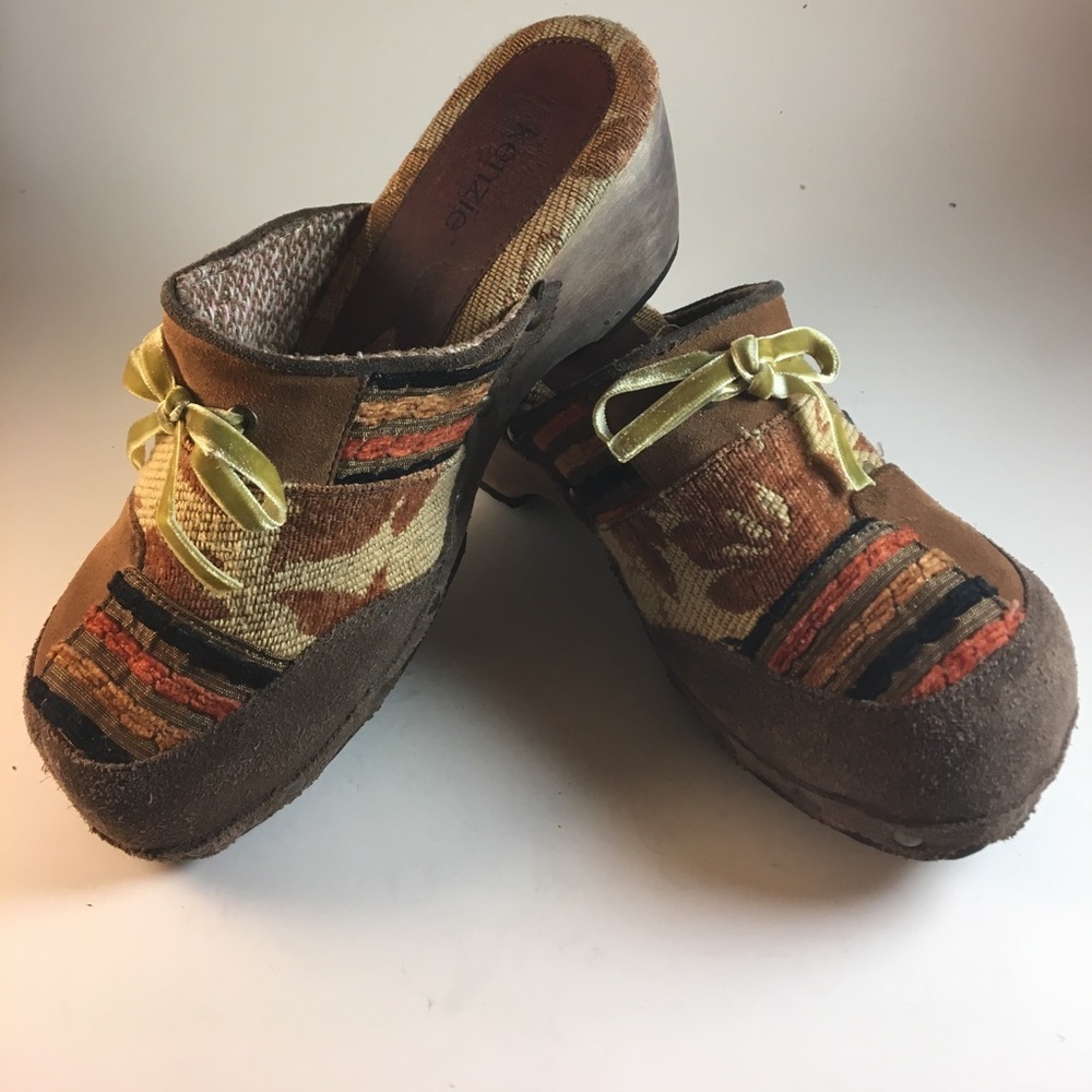KENSIE SUEDE TAPESTRY PATCHWORK WOODEN CLOGS 9M