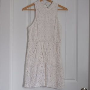 U/O Kimchi Blue Keyhold back Lace Dress