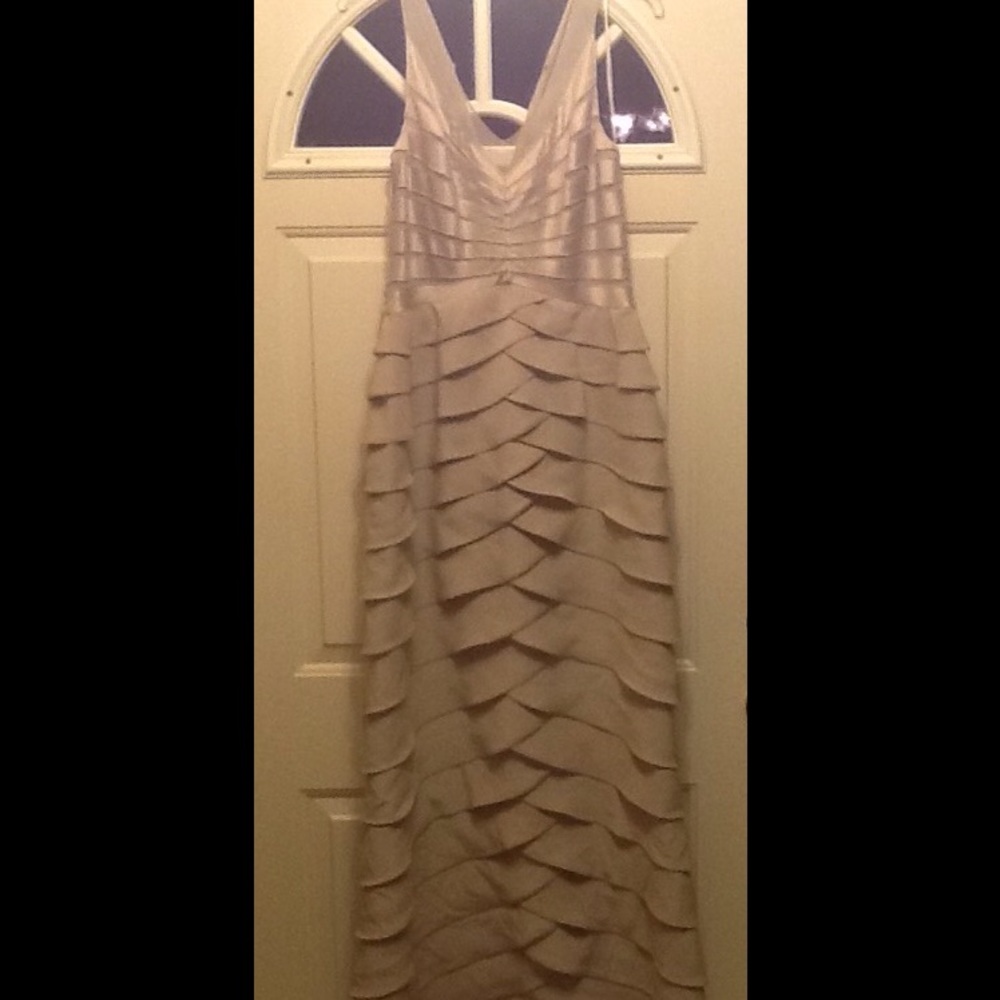 XSCAPE BY JOANNA CHEN LONG FORMAL DRESS