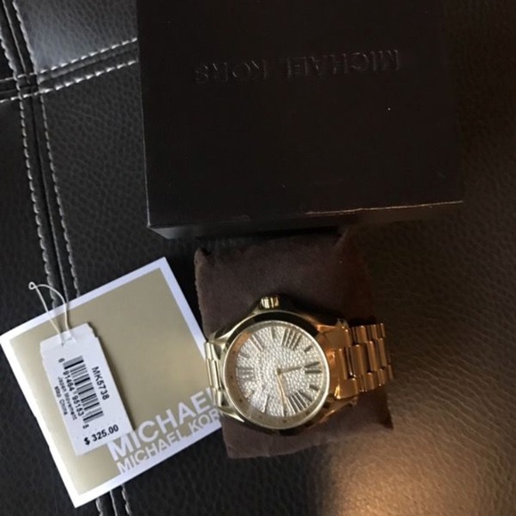 Gold Michael kors watch - Picture 2 of 3