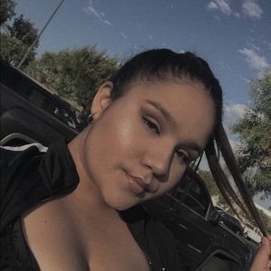 Meet your Posher, Rosy