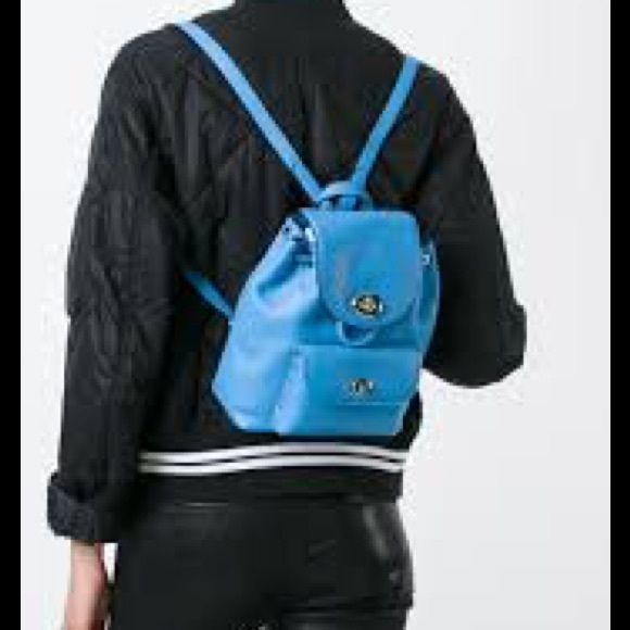 🆕Coach MiniTurnlock Rucksack-Polished PebbleLthr - Picture 1 of 7