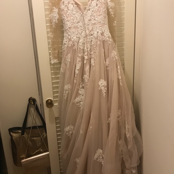 Wedding Dress - Picture 4 of 4