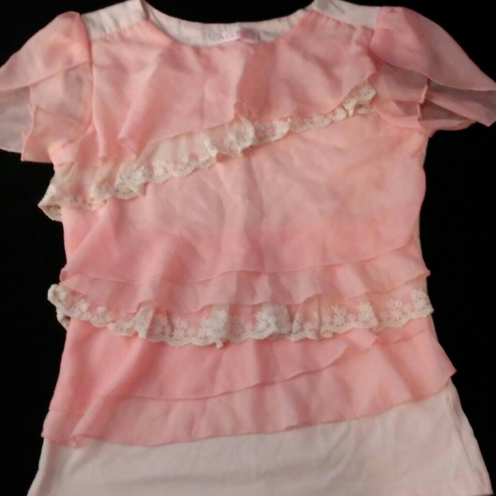 Cute Ruffled Top