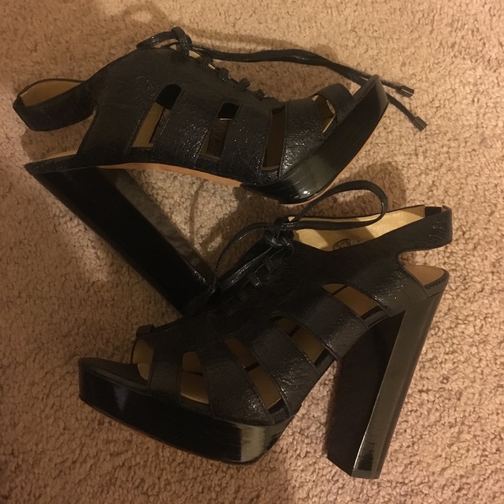 New Coach Heeled Sandals - Picture 4 of 5