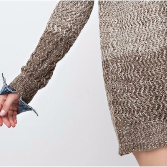 Color-block Sweater with Denim Collar and Cuffs - Picture 3 of 4