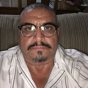 Meet your Posher, Marc