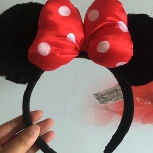 Disney ears! Disney ears!
