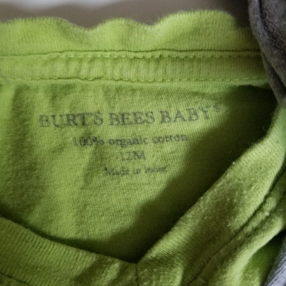 ❌❌S O L D❌❌ Burts Bees V Neck Toddler Shirts - Picture 2 of 2
