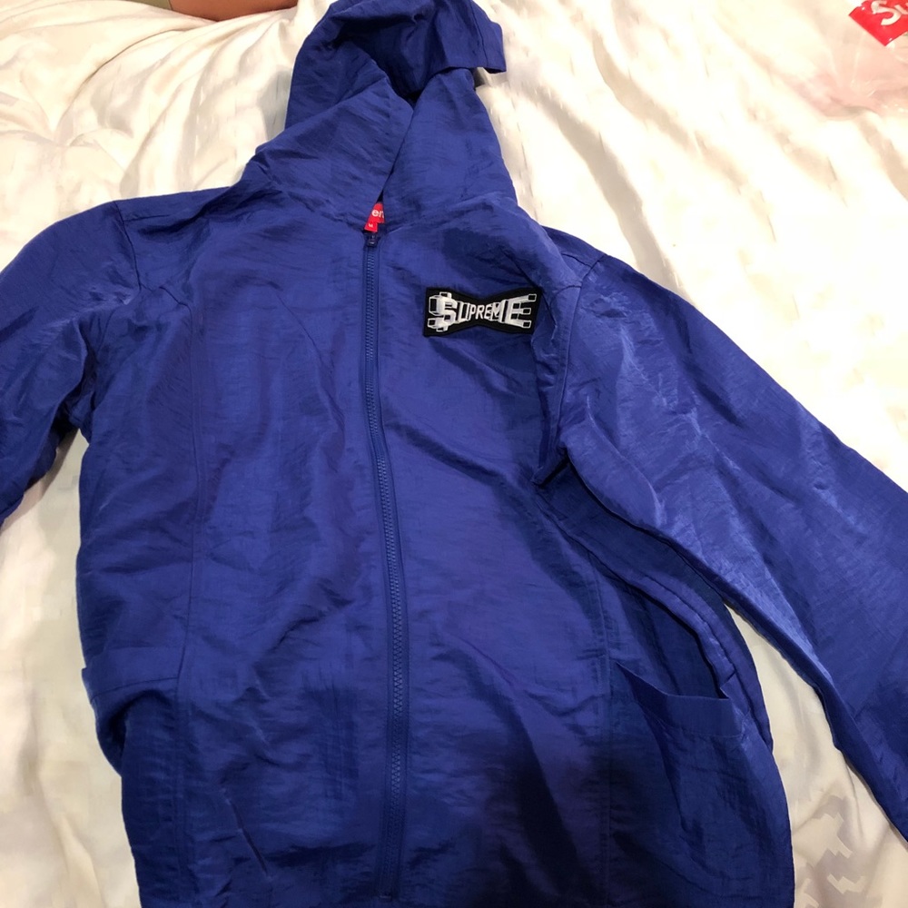 Supreme windbreaker