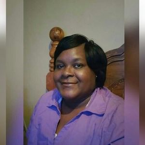 Meet your Posher, Della