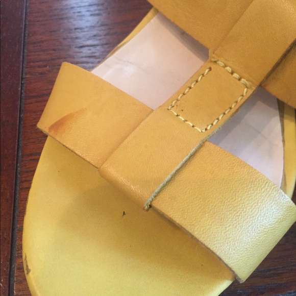 Sandals - Picture 2 of 4