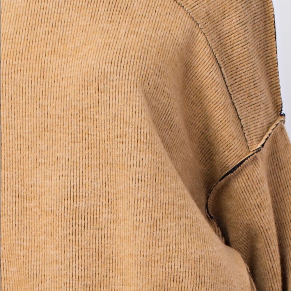 🆕 Camel Oversized Boxy Sweater - Picture 7 of 8