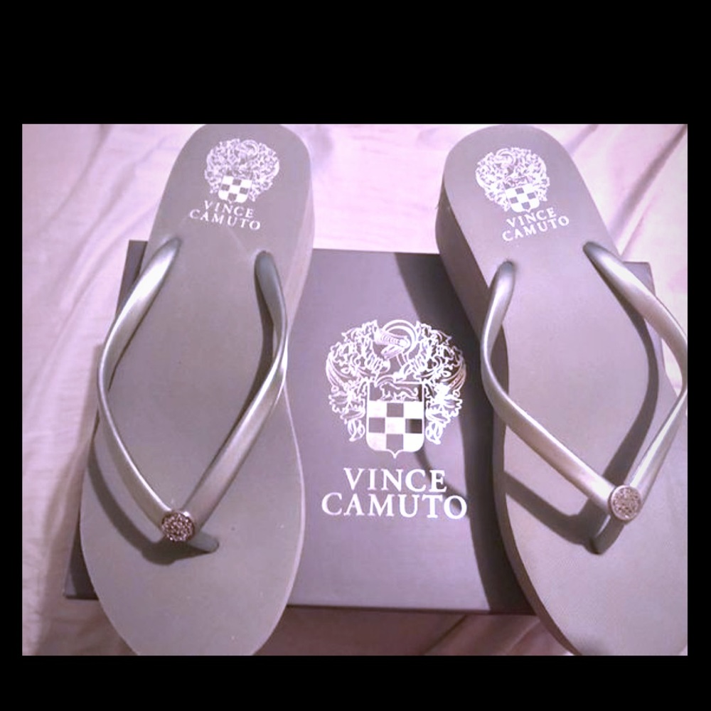 Vince comuto sandals new