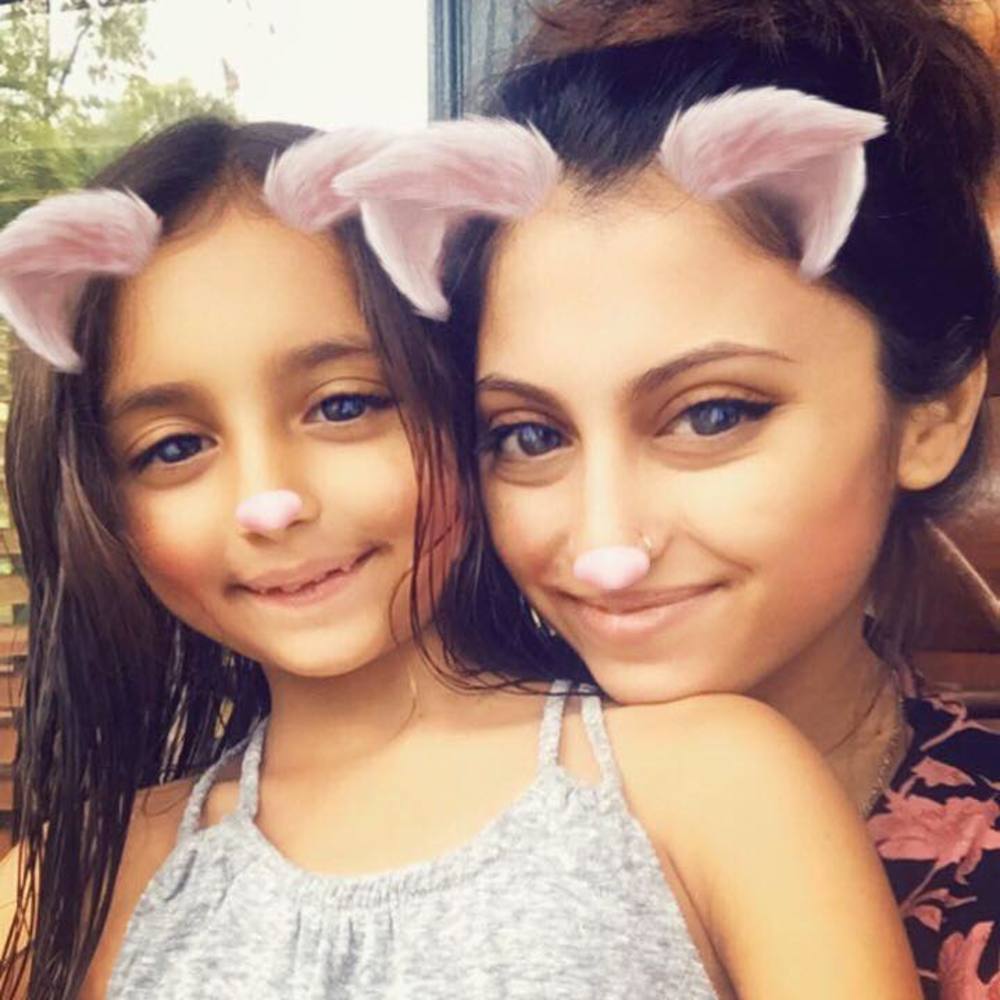 Meet your Posher, Karina