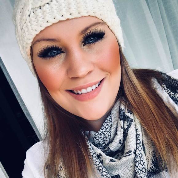 Meet your Posher, Jess - Picture 1 of 1