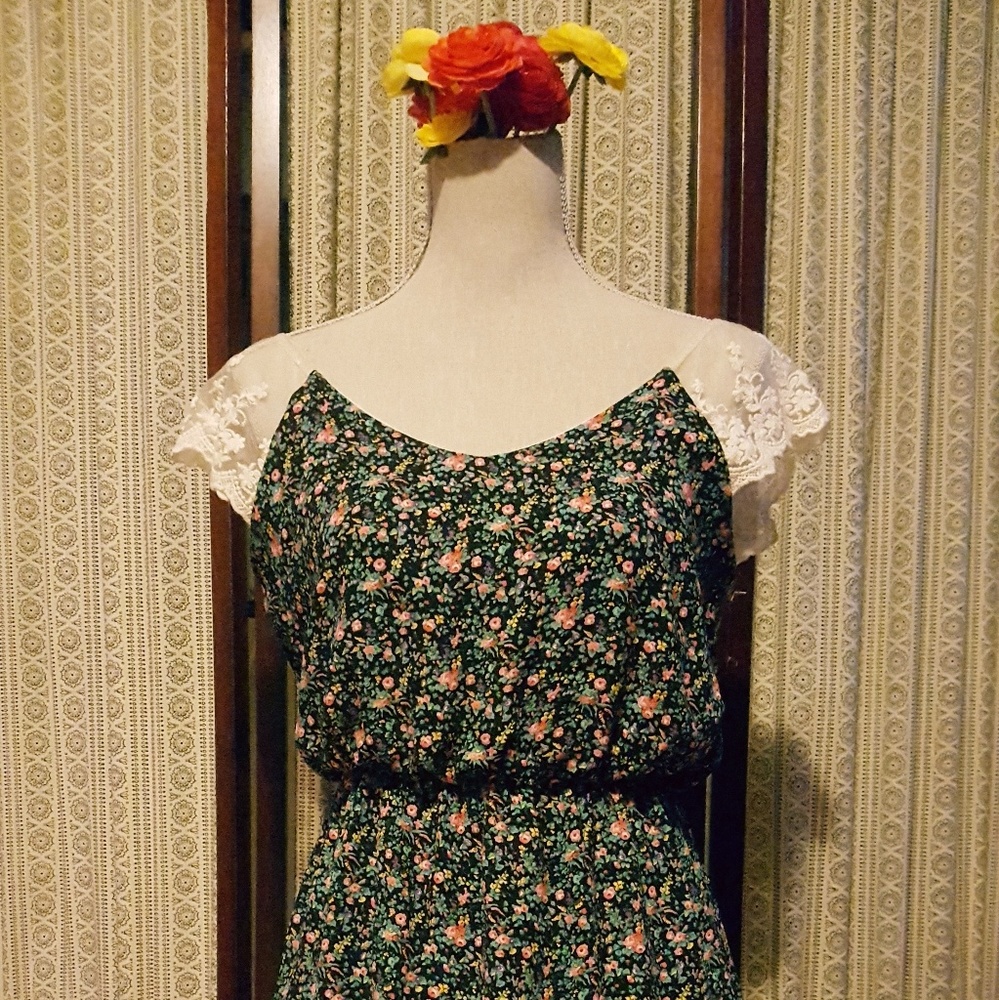 Floral & Lace dress. Modcloth