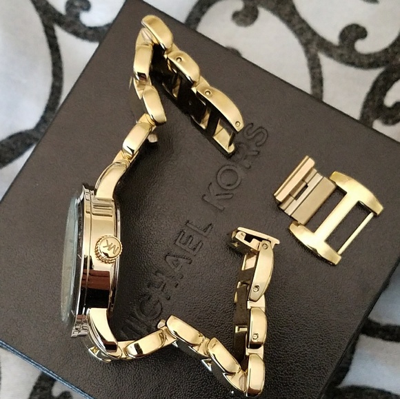MICHAEL KORS GOLD WATCH main image 4