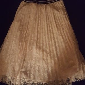 NY&Co Pleated Lace Skirt