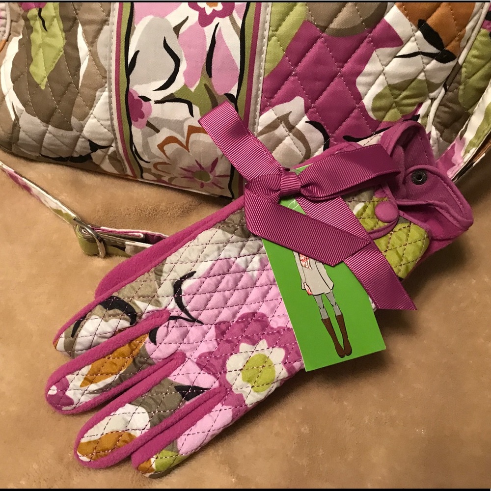 Vera Bradley Portobello Road plum olive gloves