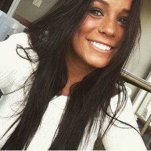 Meet your Posher, Hailey