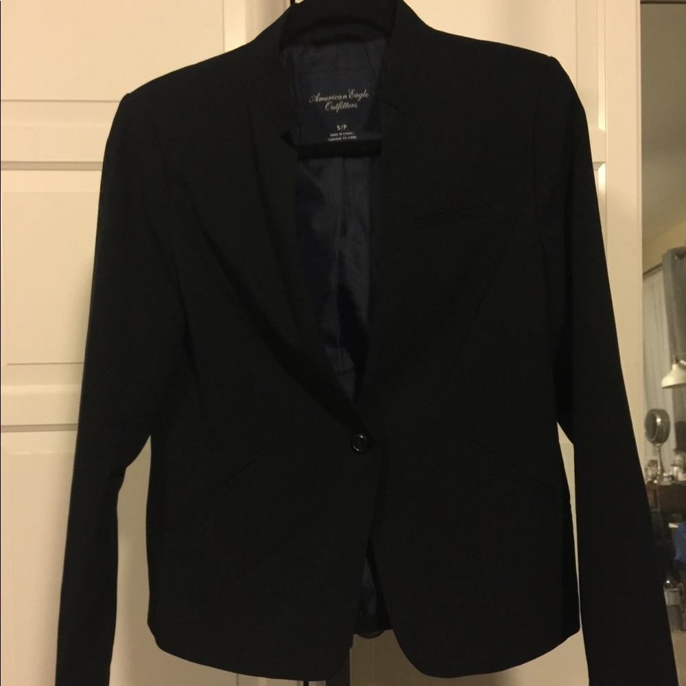 American Eagle Outfitters Black Blazer!