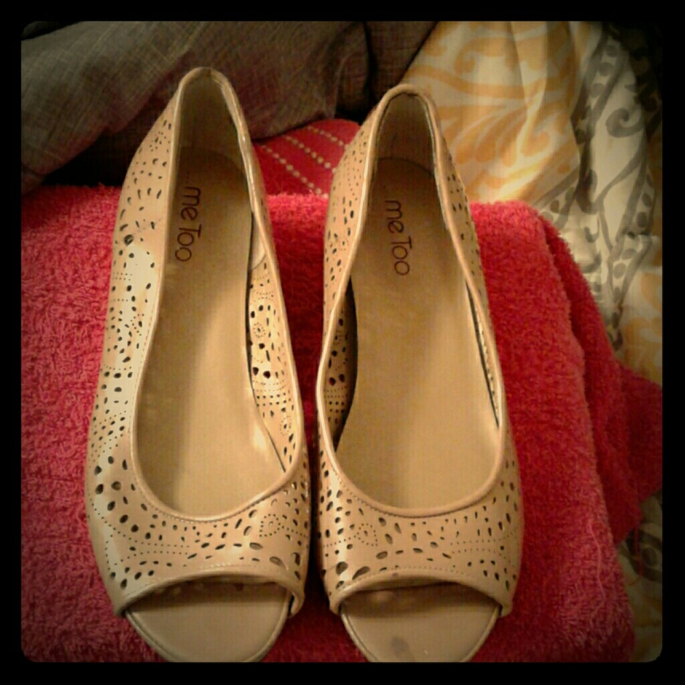 Tan small wedge heels