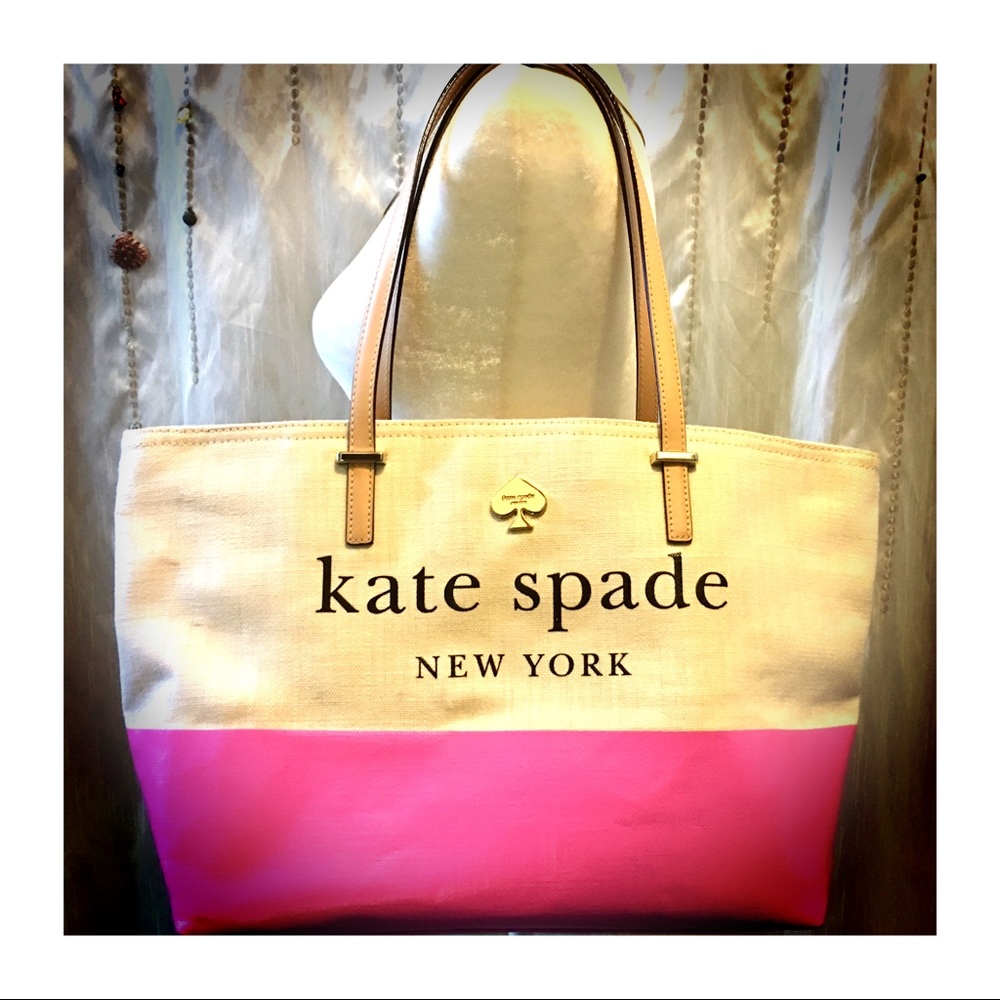 Lovely peaches & cream Kate Spade canvas tote 🦋