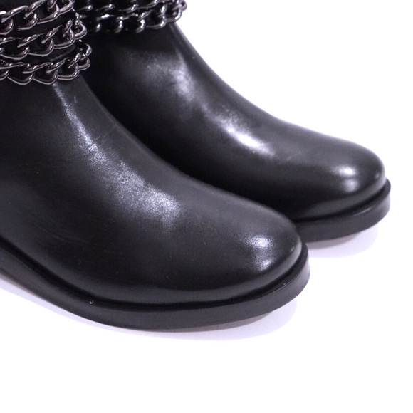 Tory Burch Bloomfield Chain Leather Ankle Boots - Picture 5 of 8