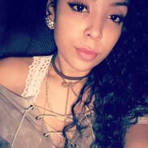 Meet your Posher, Toni