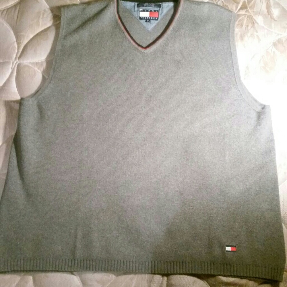 Tommy Hilfiger sweater vest