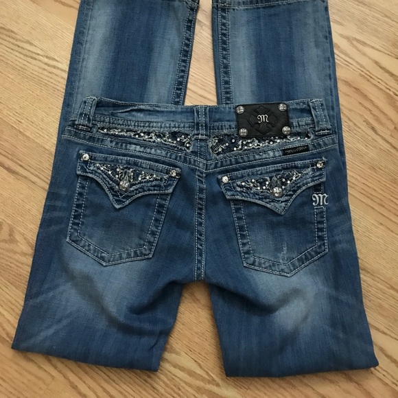 Size 29 Jeans - Picture 2 of 4