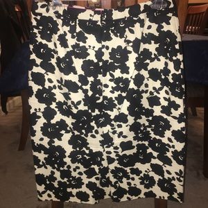 LOFT B&W Pencil Skirt (Size 2)