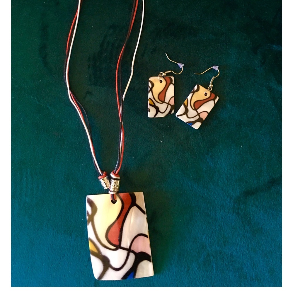 Hand painted shell jewelry set 🦋