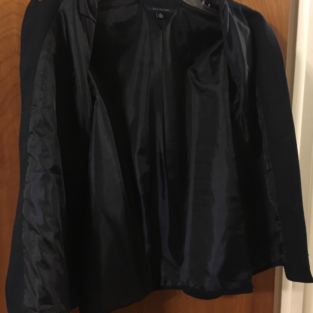 Beautiful TH navy waist length jacket - Picture 4 of 4