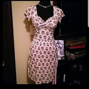 SOLD🚨🚨REPOSH😔IRON FIST SKULL DRESS SZ S