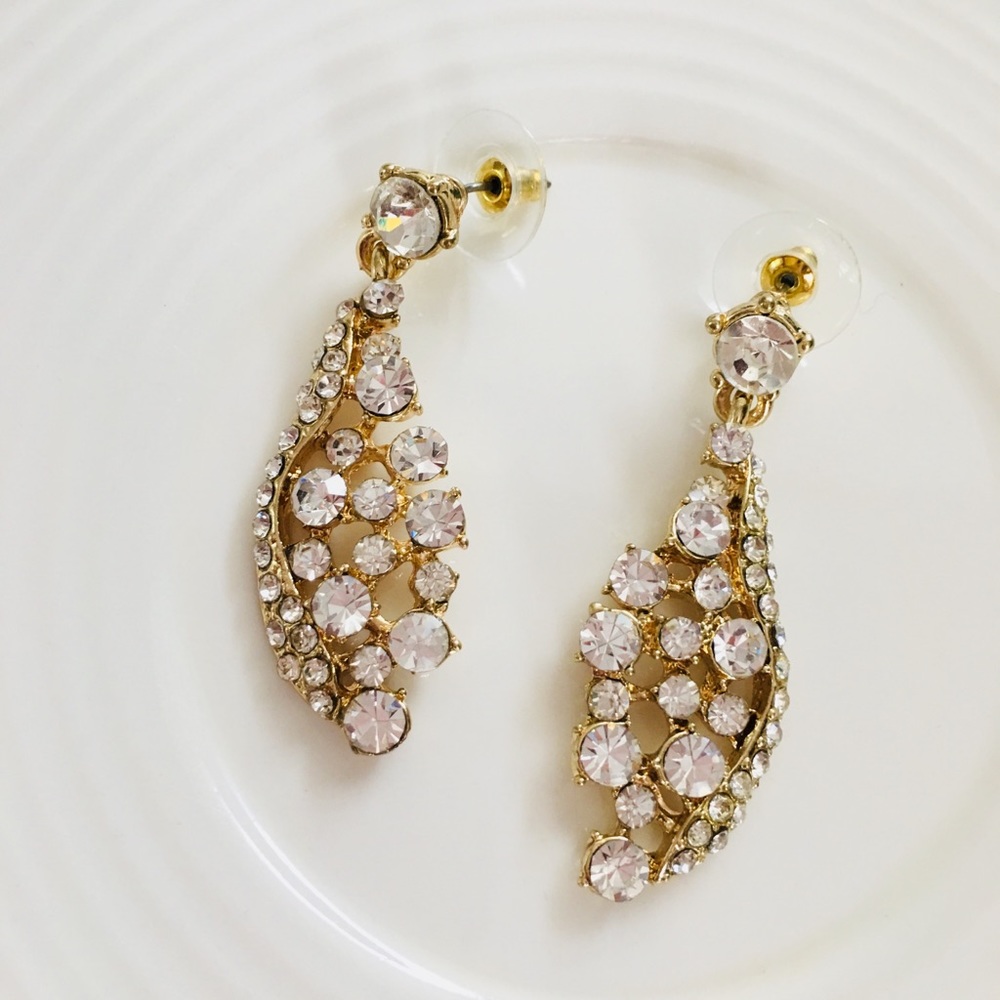 Fashionable Cz’s Gold Dangles