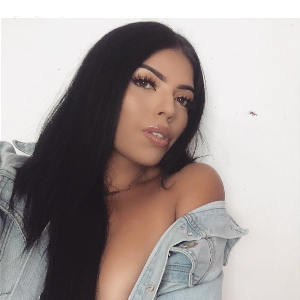 Meet your Posher, Lorena