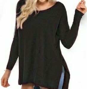 Black oversized Knit Tunic with front pocket