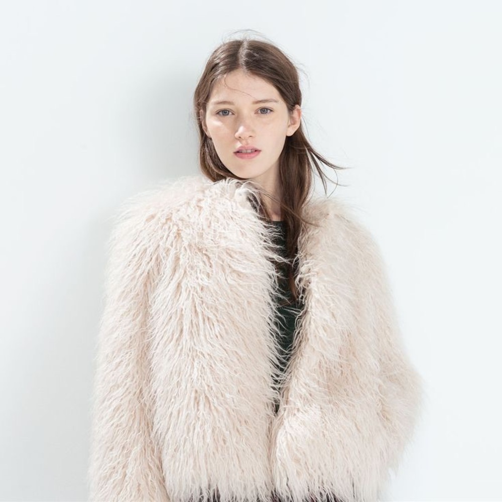 Zara Super Plush Pale Pink Cropped Coat PRICE FIRM - Picture 3 of 8