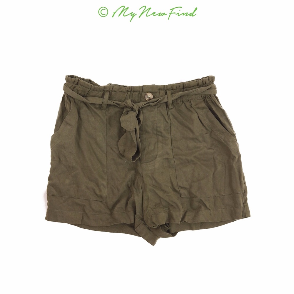 NWOT MIMI CHICA JUNIORS WOVEN TIE FRONT SHORTS
