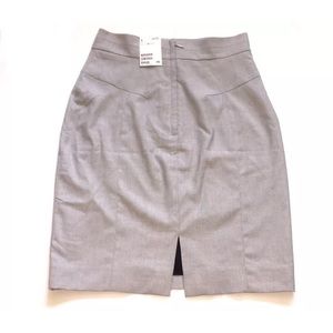H&M Pencil Skirt Gray Back Slit size 6 H&M Pencil Skirt Gray Back Slit size 6