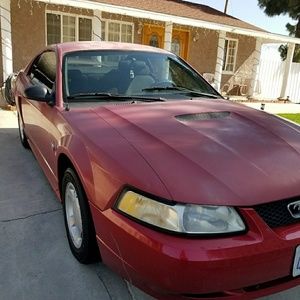 1999 Ford Mustang 2door. V6 1999 Ford Mustang 2door. V6